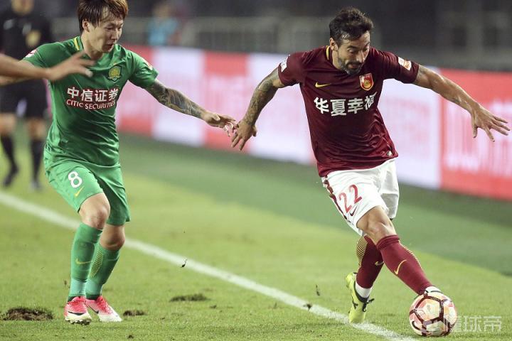 C7娱乐-包含河北华夏幸福客场逼平天津权健，保持不败的词条